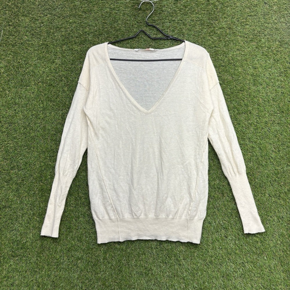 Athleta Cashmere Sweater Womens Small V-Neck Beige Ivory Dress 100% 138582-00